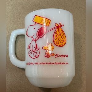 Fire king Snoopy Come Home Peanuts mug cup Vintage